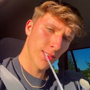 Meet your Posher, Austin